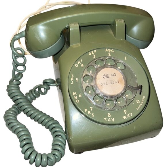 Vintage Avocado Green Bell System - Western Electric C/D 500 Rotary Telephone - Picture 1 of 7